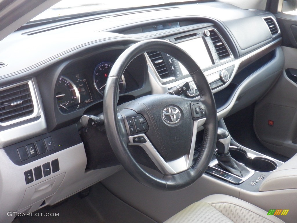 2015 Highlander Limited AWD - Alumina Jade Metallic / Ash photo #15