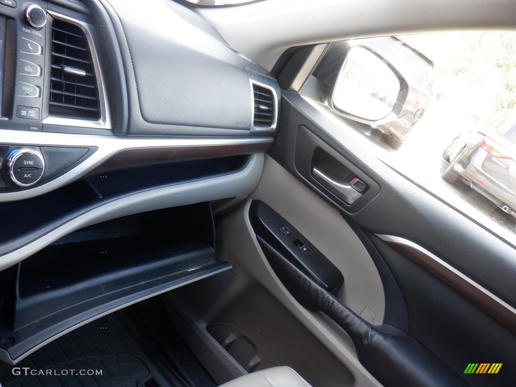 2015 Highlander Limited AWD - Alumina Jade Metallic / Ash photo #27