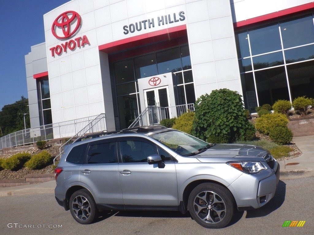 2014 Forester 2.0XT Touring - Ice Silver Metallic / Black photo #2