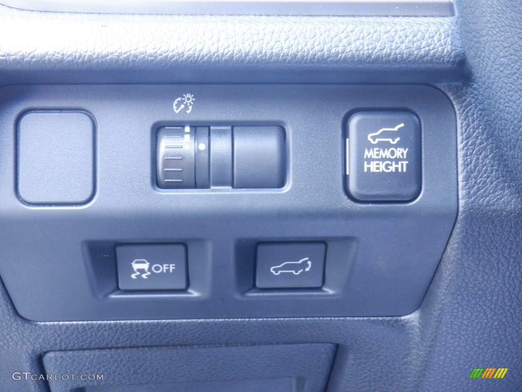 2014 Forester 2.0XT Touring - Ice Silver Metallic / Black photo #21
