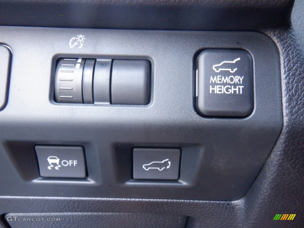 2014 Forester 2.0XT Touring - Ice Silver Metallic / Black photo #24