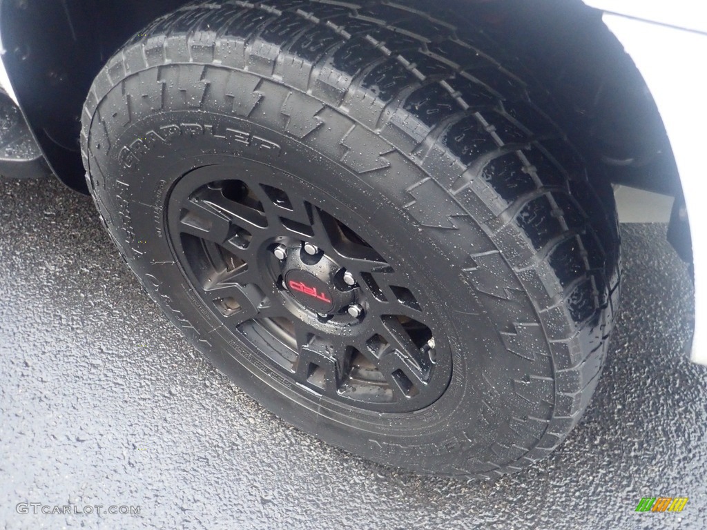 2019 4Runner TRD Pro 4x4 - Super White / Black photo #10