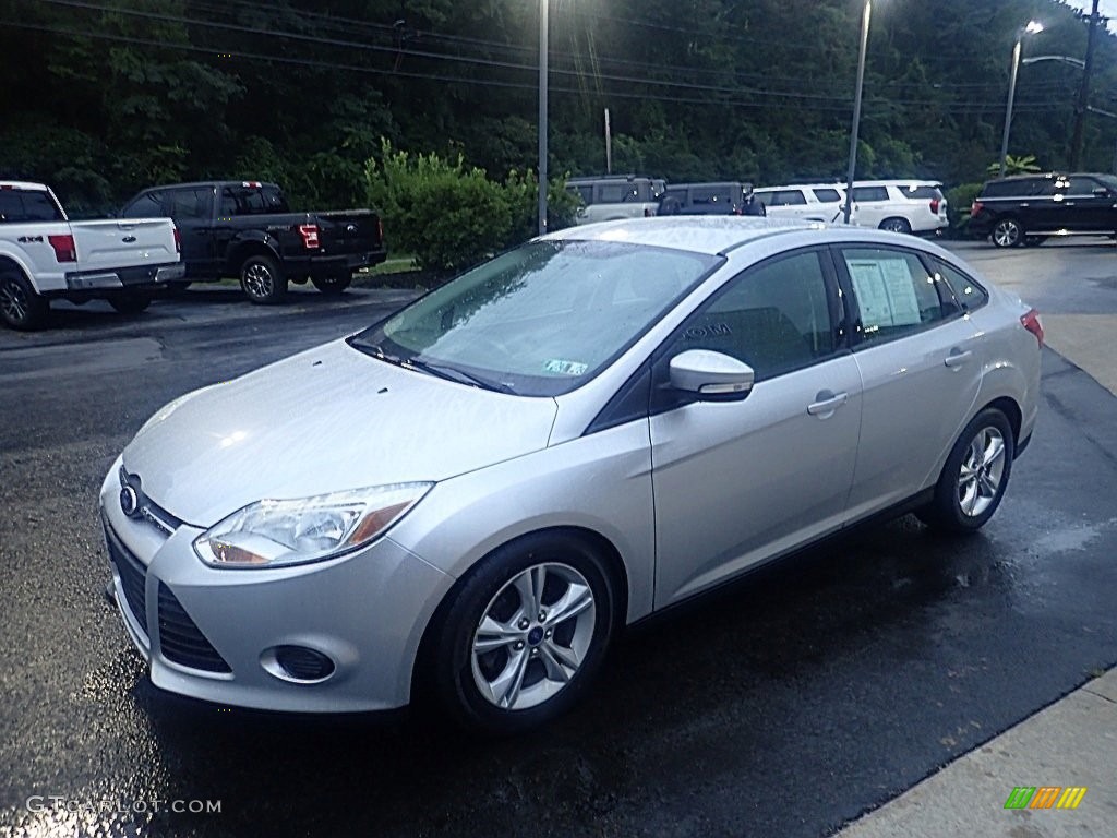 2014 Focus SE Sedan - Ingot Silver / Charcoal Black photo #6