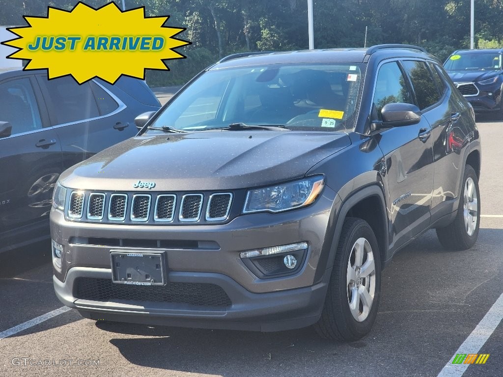 2020 Compass Latitude 4x4 - Granite Crystal Metallic / Black photo #1