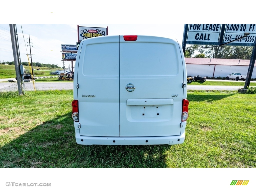 2018 NV200 SV - Fresh Powder / Gray photo #5