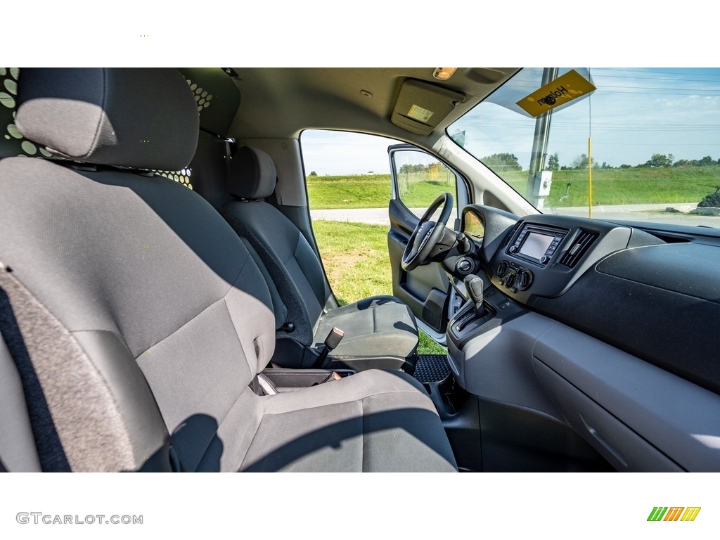 2018 NV200 SV - Fresh Powder / Gray photo #27
