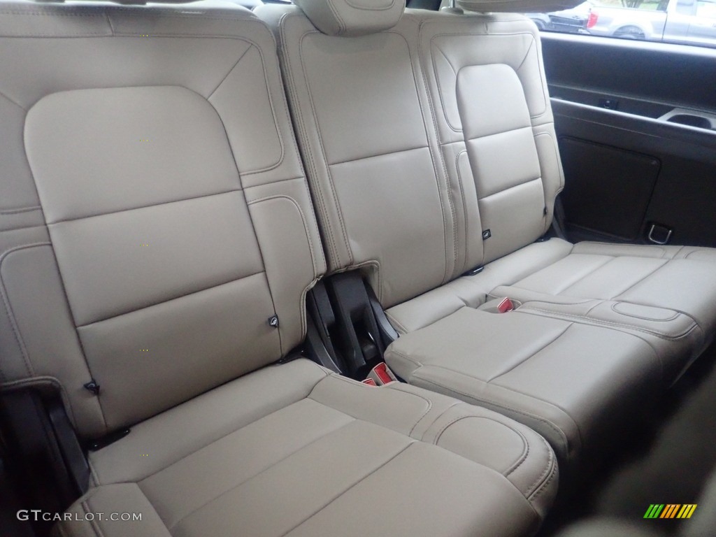 2022 Lincoln Navigator Reserve 4x4 Rear Seat Photo #146533954