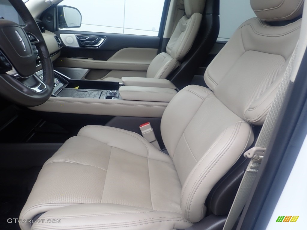 2022 Lincoln Navigator Reserve 4x4 Front Seat Photo #146533978