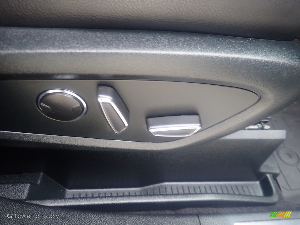 2022 Lincoln Nautilus Standard AWD Front Seat Photo #146534524