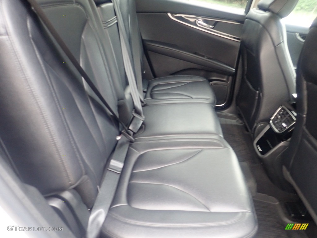 2022 Lincoln Nautilus Standard AWD Rear Seat Photo #146534572