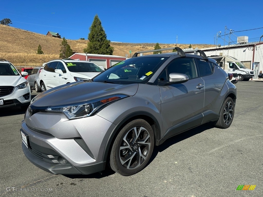 2019 C-HR XLE - Silver Knockout Metallic / Black photo #3