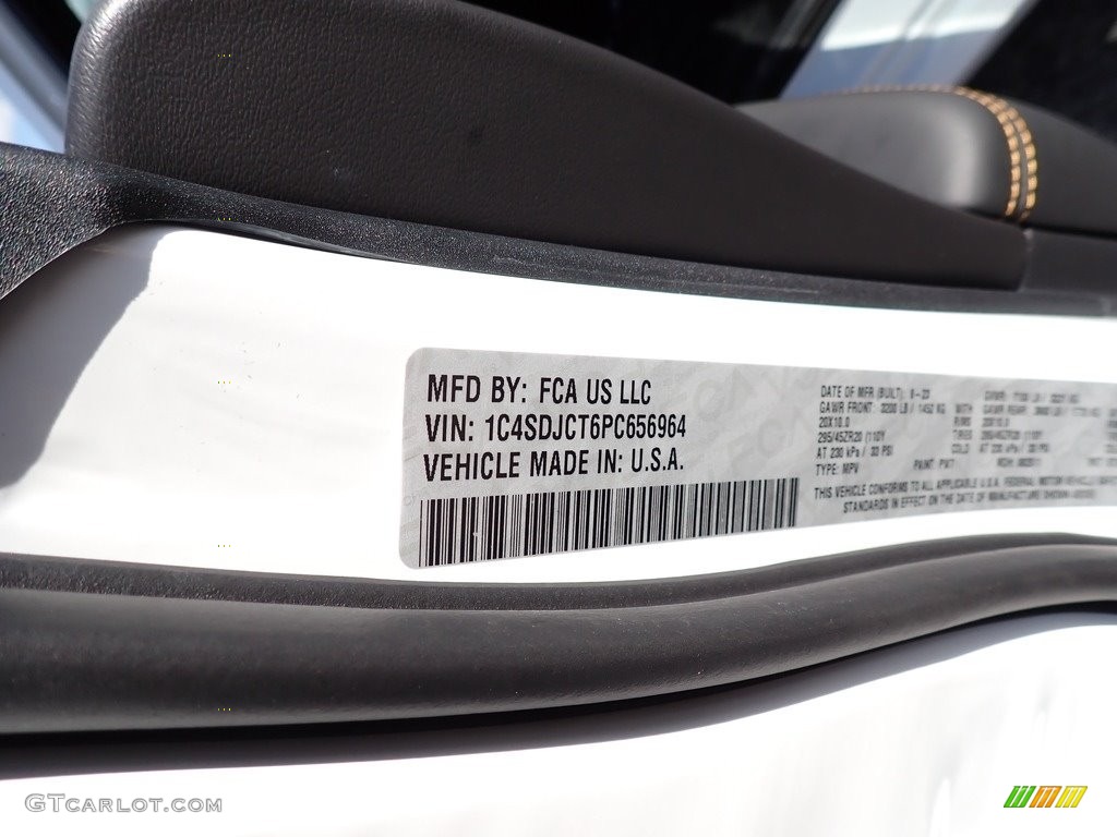 2023 Durango R/T Hemi Orange AWD - White Knuckle / Black/Orange Accent Stitching photo #15