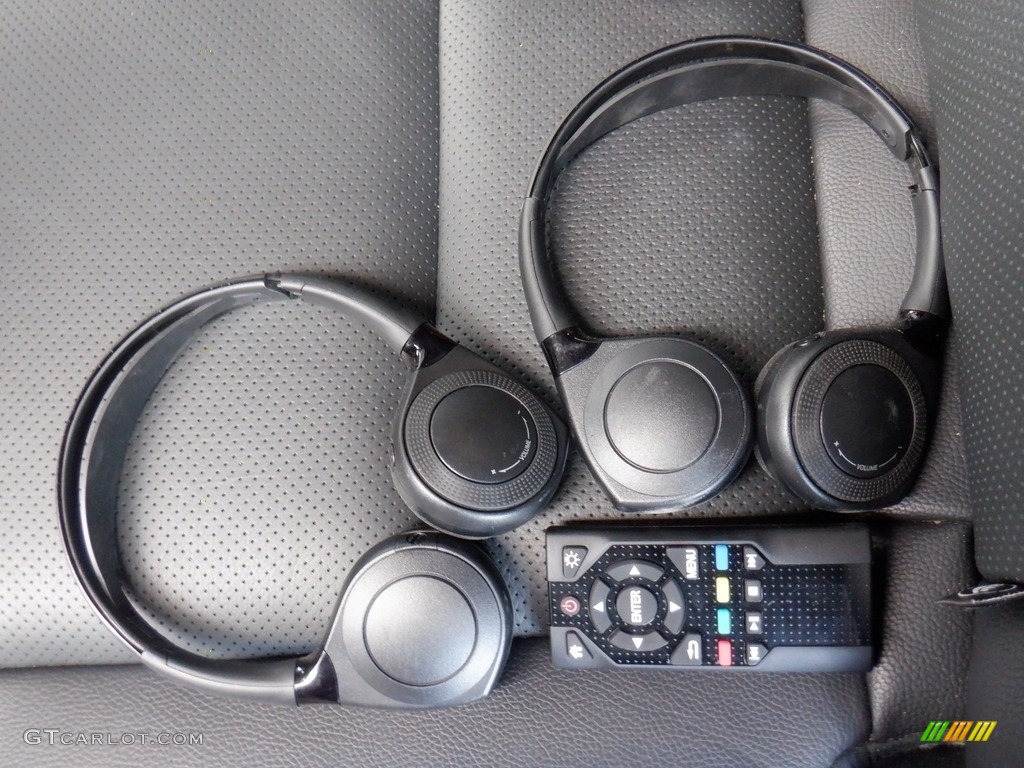 2020 Honda Pilot Elite AWD Entertainment System Photos