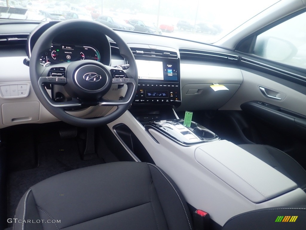 Gray Interior 2024 Hyundai Tucson SEL Plug-In Hybrid AWD Photo #146542969