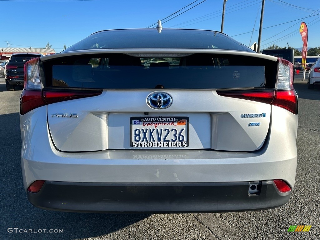 2022 Prius L - Classic Silver Metallic / Black photo #5