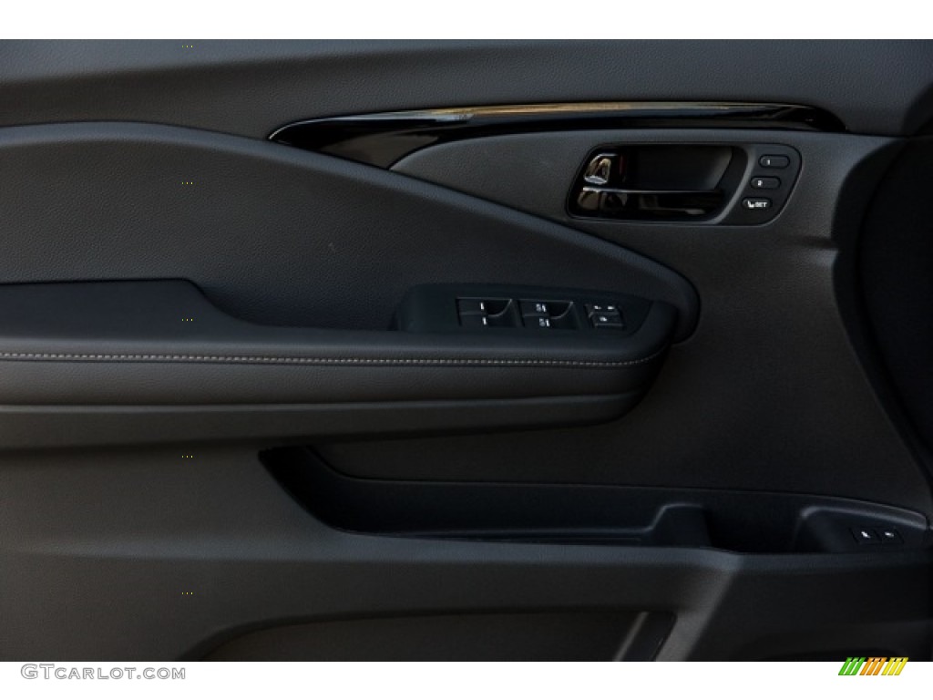 2023 Honda Passport Elite AWD Gray Door Panel Photo #146545216