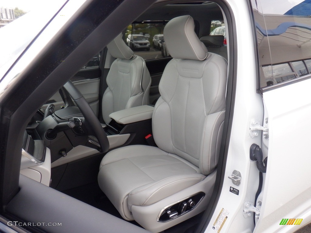 2021 Jeep Grand Cherokee L Overland 4x4 Front Seat Photo #146545956