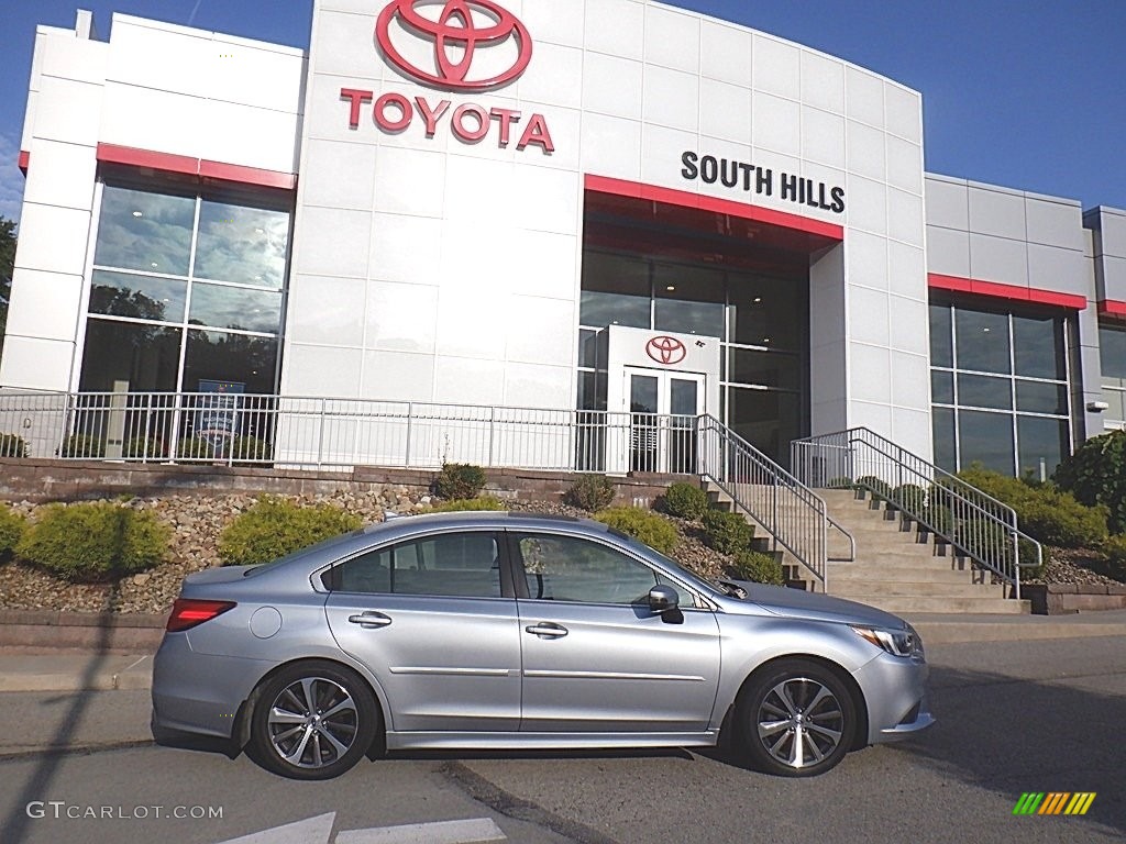 2017 Legacy 3.6R Limited - Ice Silver Metallic / Slate Black photo #2