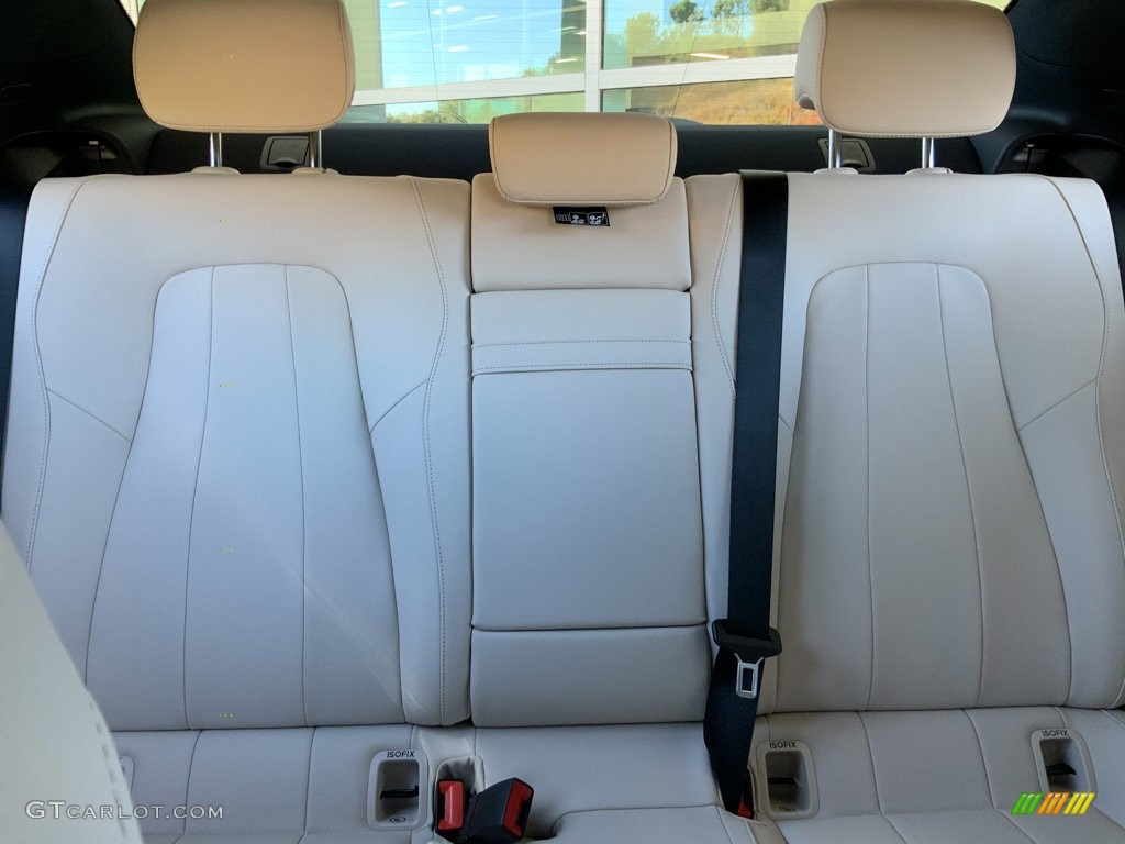 2023 CLA 250 Coupe - Polar White / Macchiato Beige photo #17