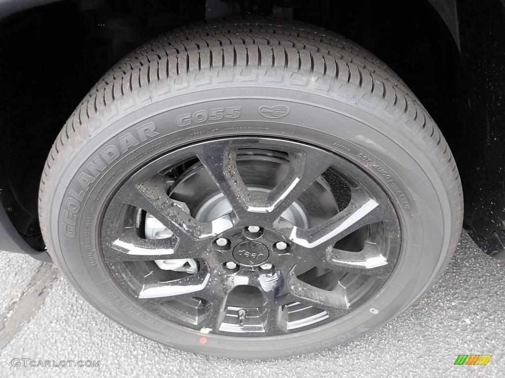2023 Compass Altitude 4x4 - Granite Crystal Metallic / Black photo #10
