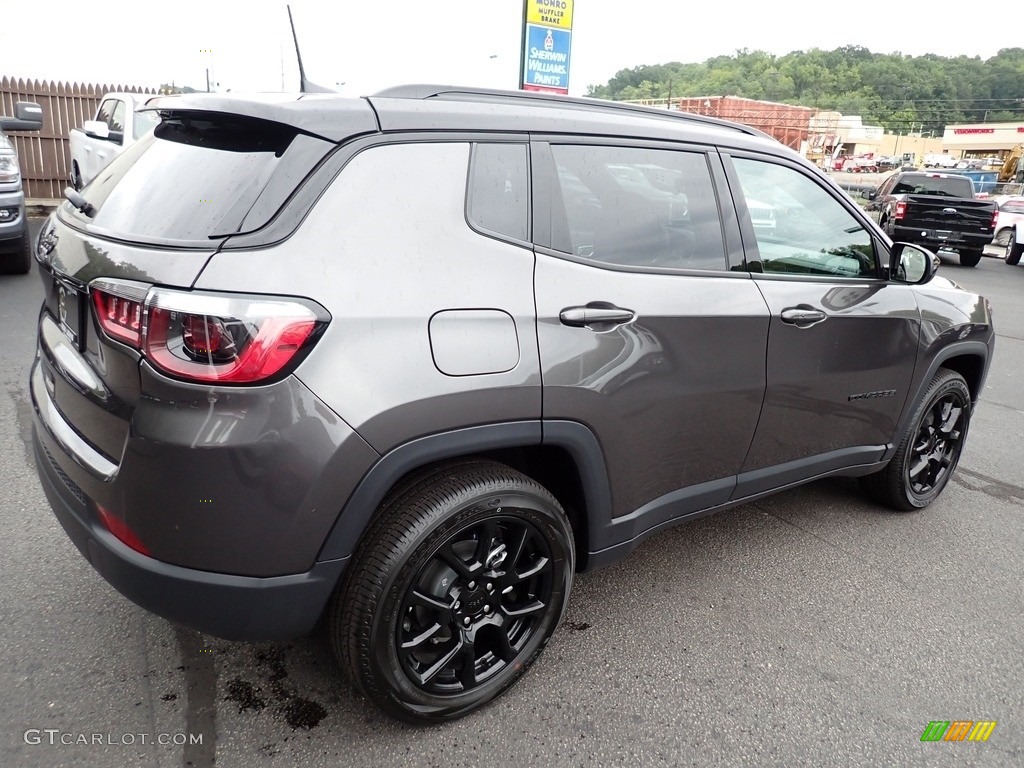 2023 Compass Altitude 4x4 - Granite Crystal Metallic / Black photo #6