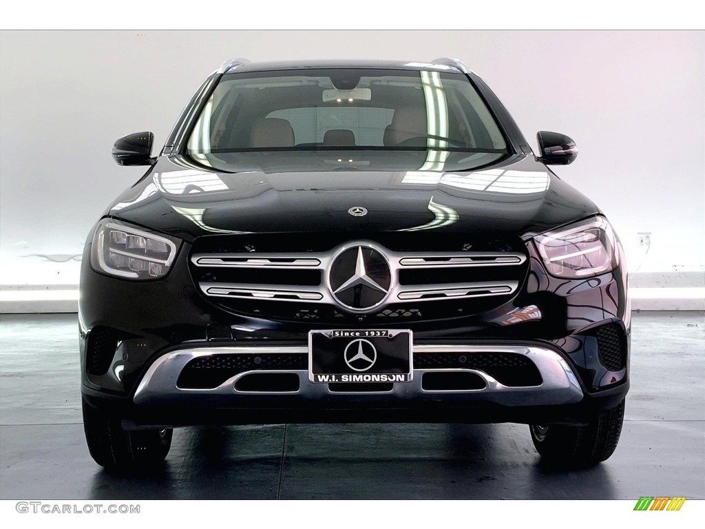 2020 GLC 300 4Matic - Black / Silk Beige photo #2