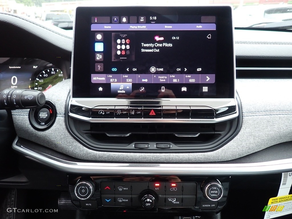 2023 Compass Sport 4x4 - Billet Silver Metallic / Black photo #20