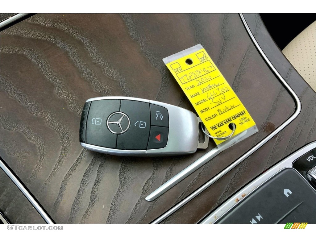 2020 Mercedes-Benz GLC 300 4Matic Keys Photos