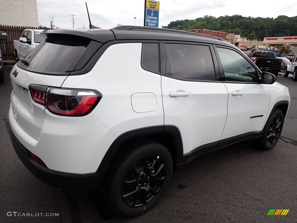 2023 Compass Altitude 4x4 - Bright White / Black photo #6