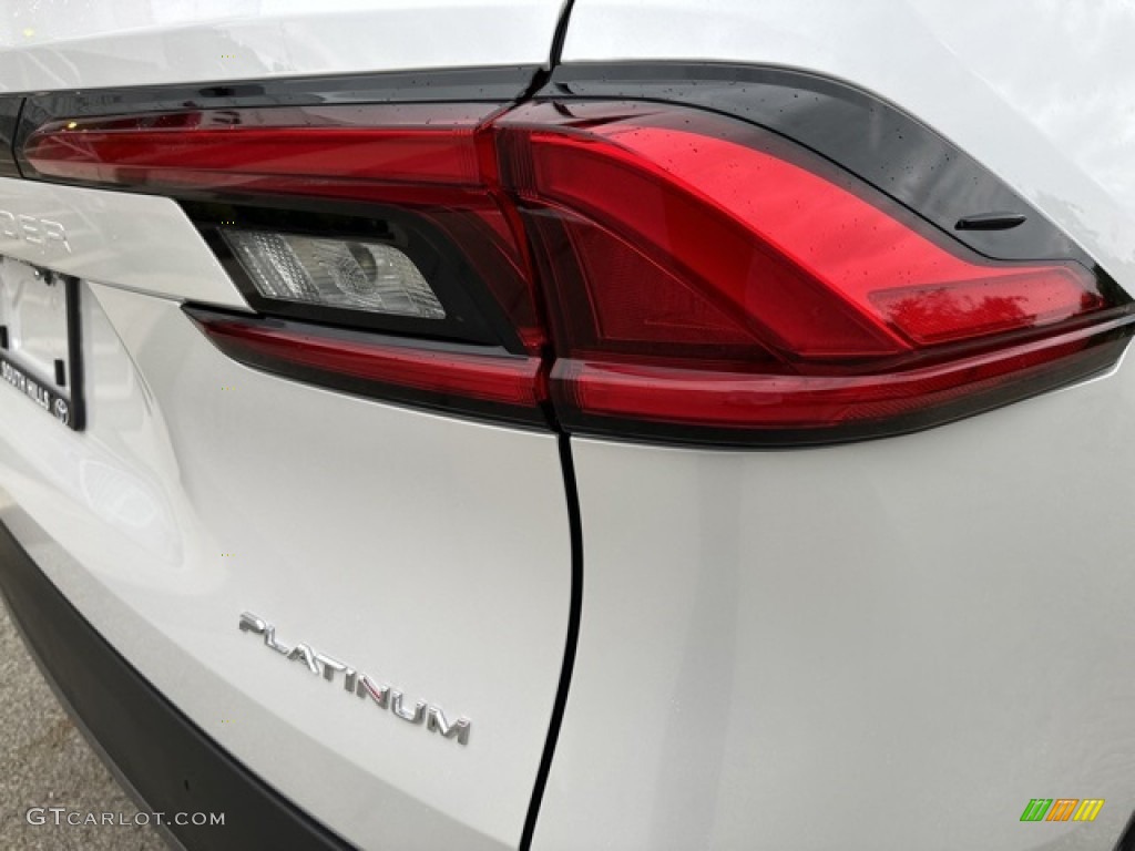 2024 Grand Highlander Platinum AWD - Wind Chill Pearl / Light Gray photo #24