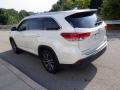 2019 Blizzard Pearl White Toyota Highlander XLE AWD  photo #18