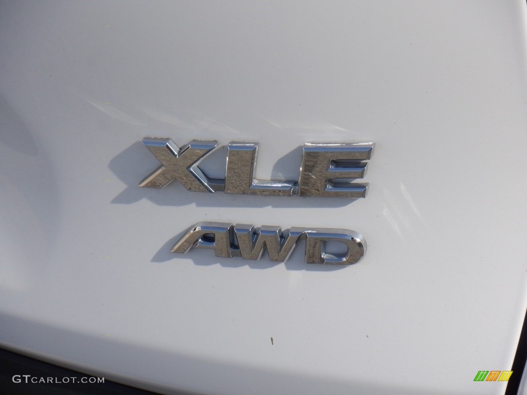 2020 RAV4 XLE Premium AWD - Super White / Black photo #22