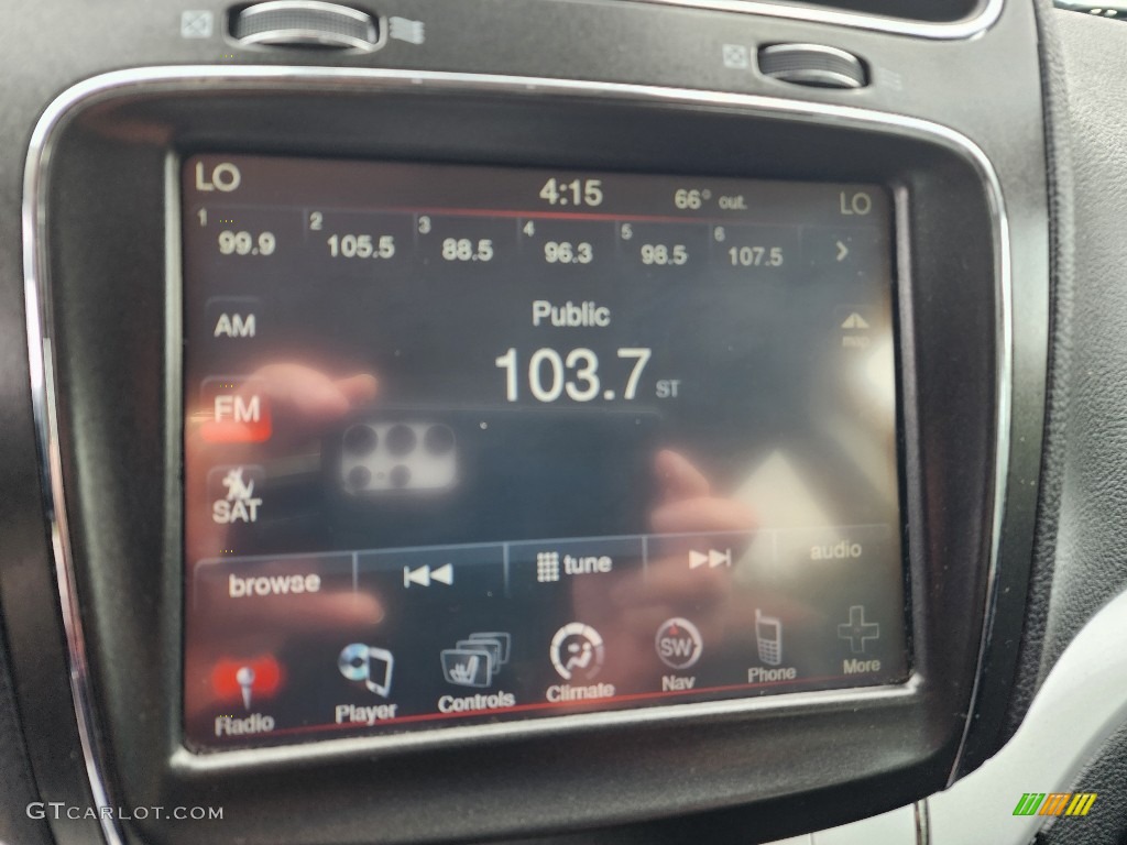 2012 Dodge Journey R/T Audio System Photo #146550510