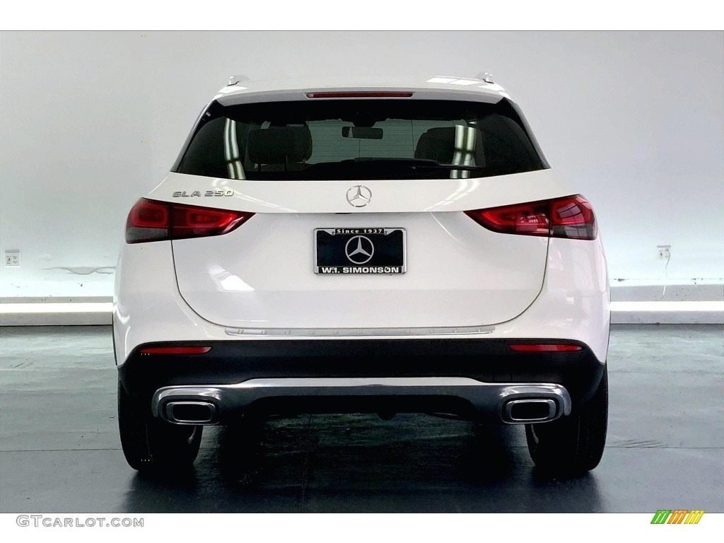 2021 GLA 250 - Polar White / Macchiato Beige photo #3