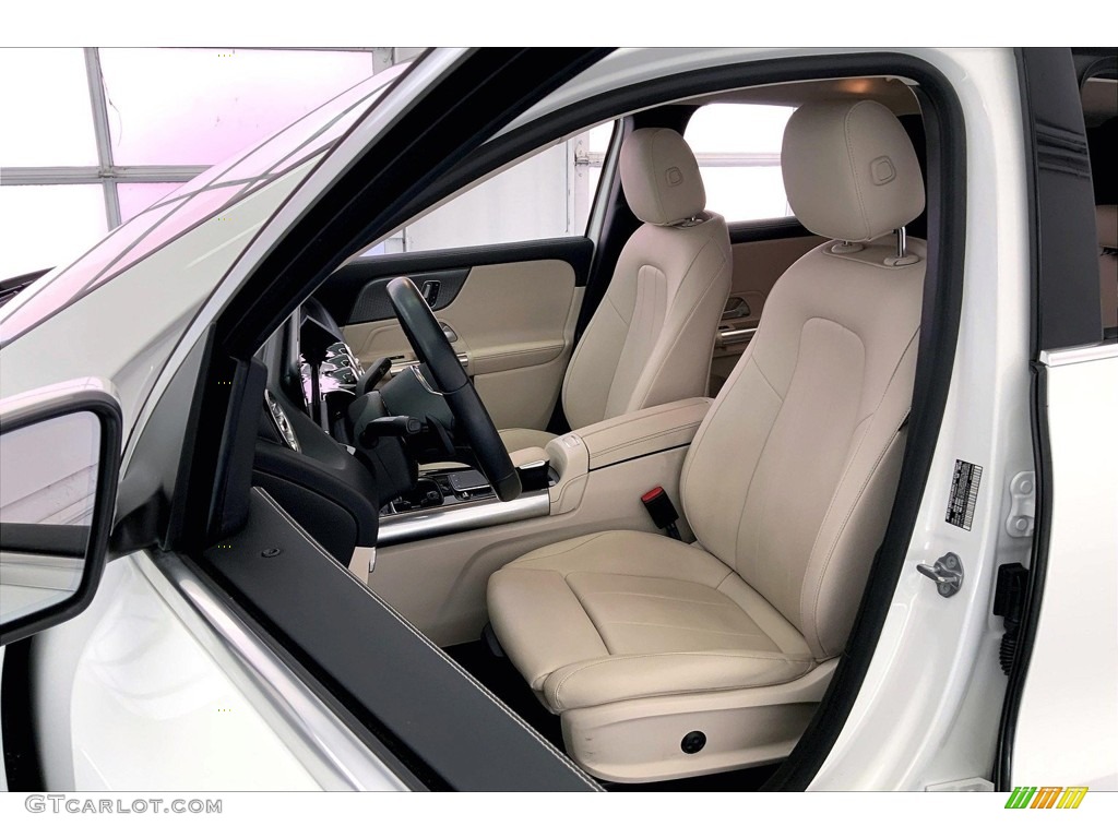 2021 GLA 250 - Polar White / Macchiato Beige photo #18