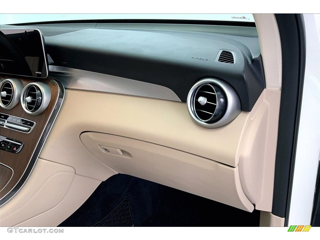 2020 GLC 300 - Polar White / Silk Beige photo #16