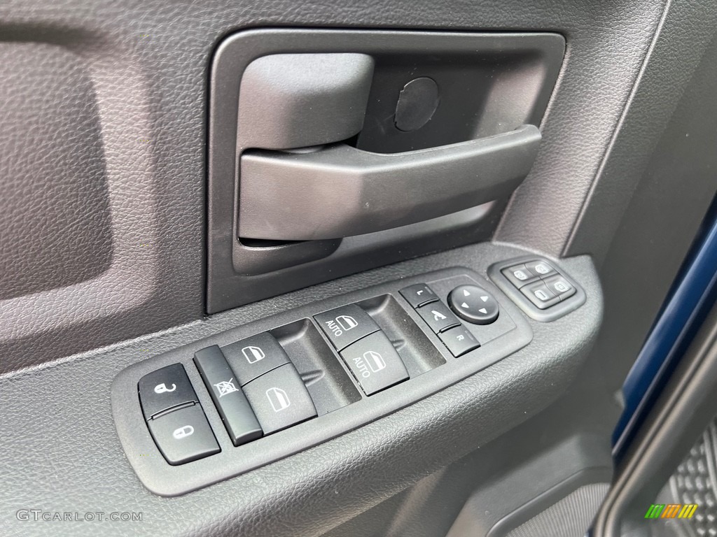 2024 2500 Tradesman Crew Cab 4x4 - Patriot Blue Pearl / Diesel Gray/Black photo #13