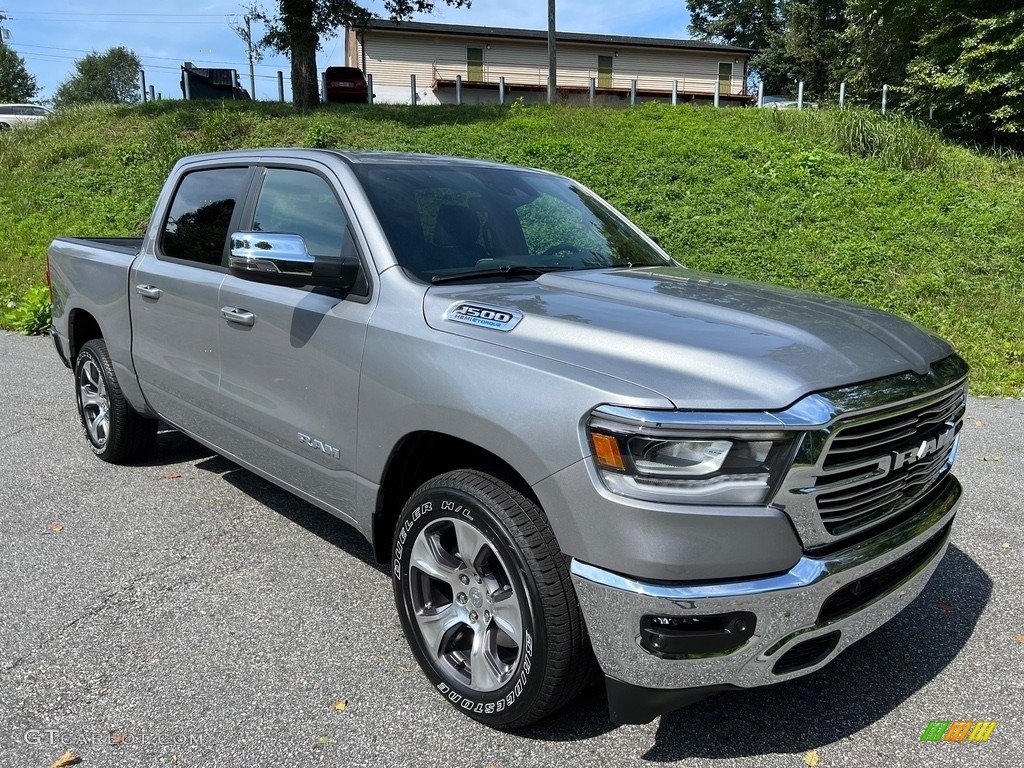 2024 Ram 1500 Laramie Crew Cab 4x4 Exterior Photos