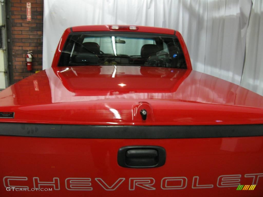 2001 Silverado 1500 Extended Cab - Victory Red / Graphite photo #10