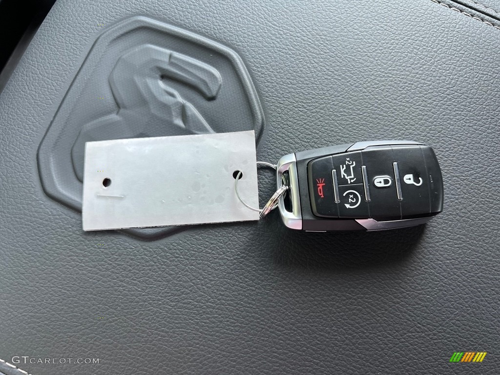 2024 Ram 1500 Laramie Crew Cab 4x4 Keys Photos