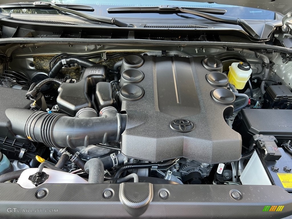 2023 Toyota 4Runner Limited Engine Photos
