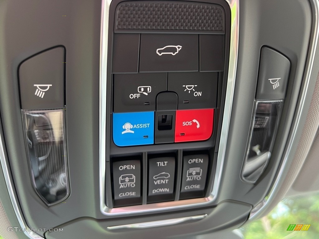 2023 Jeep Grand Cherokee L Limited 4x4 Controls Photos