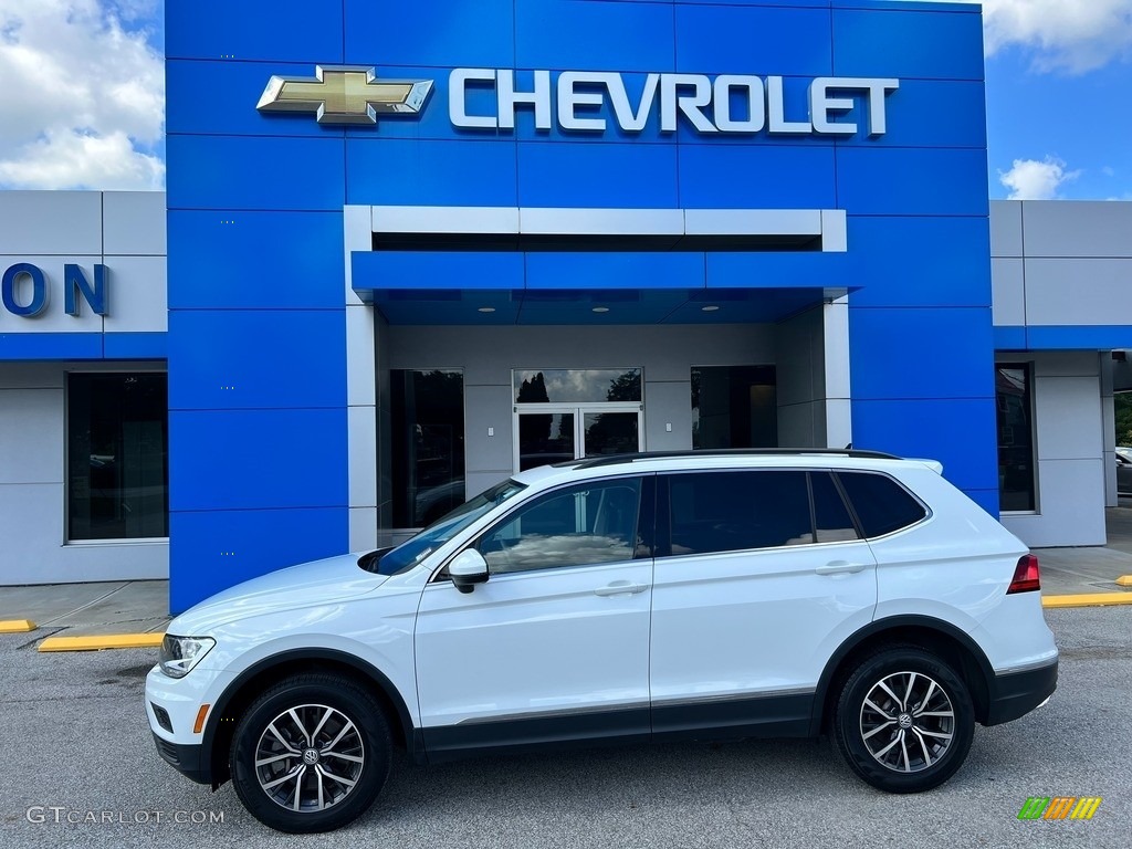 2020 Tiguan SE 4MOTION - Pure White / Titan Black photo #1