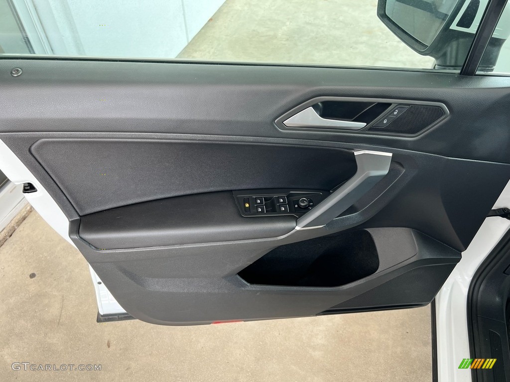 2020 Tiguan SE 4MOTION - Pure White / Titan Black photo #16