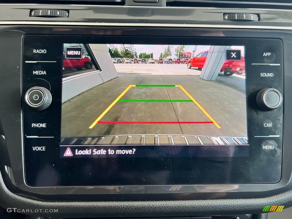 2020 Tiguan SE 4MOTION - Pure White / Titan Black photo #22