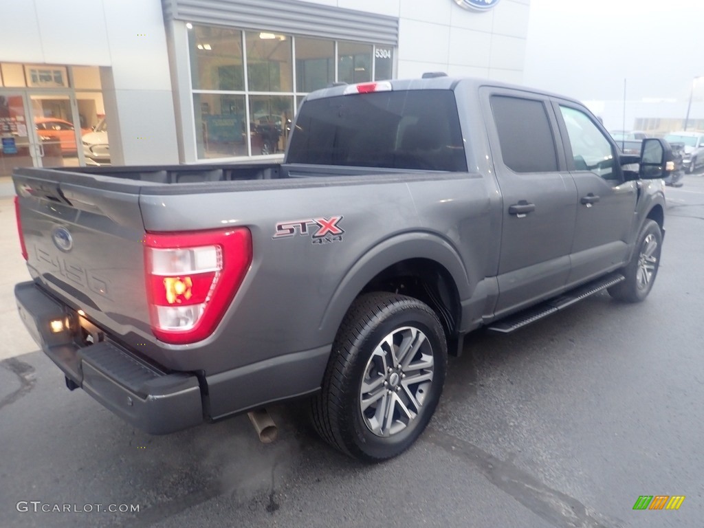 2022 F150 STX SuperCrew 4x4 - Carbonized Gray Metallic / Black photo #2