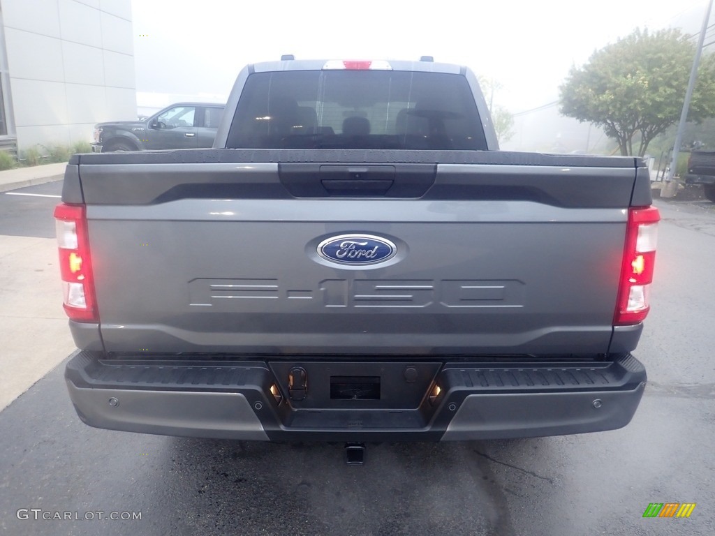 2022 F150 STX SuperCrew 4x4 - Carbonized Gray Metallic / Black photo #3
