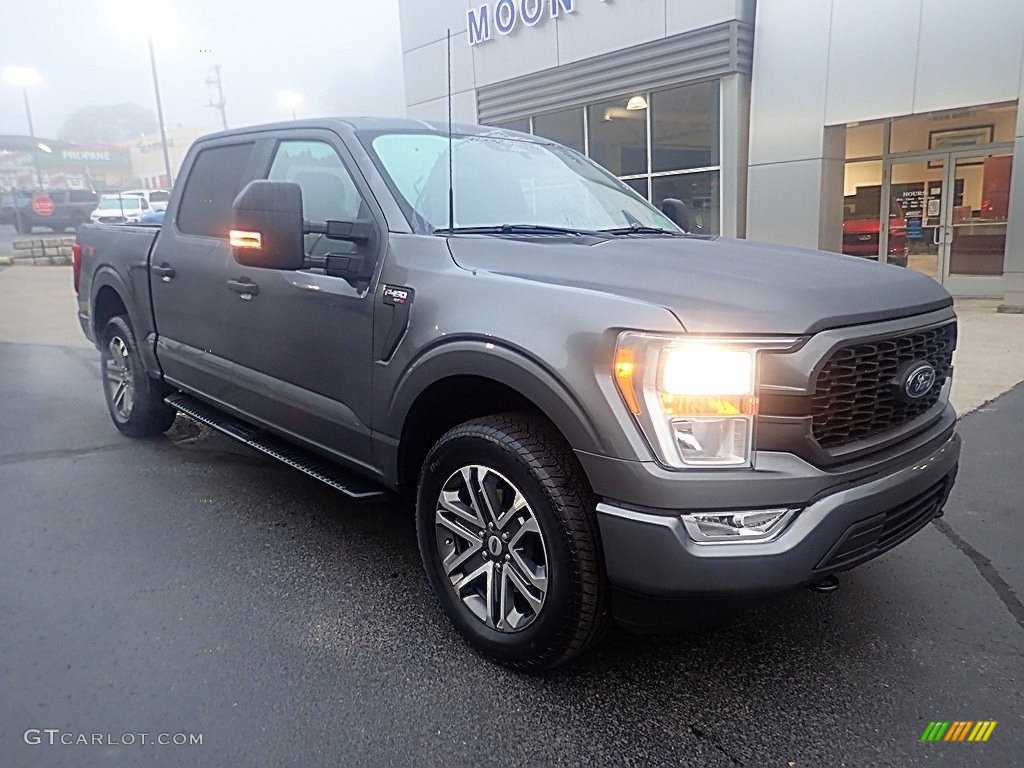 2022 F150 STX SuperCrew 4x4 - Carbonized Gray Metallic / Black photo #9