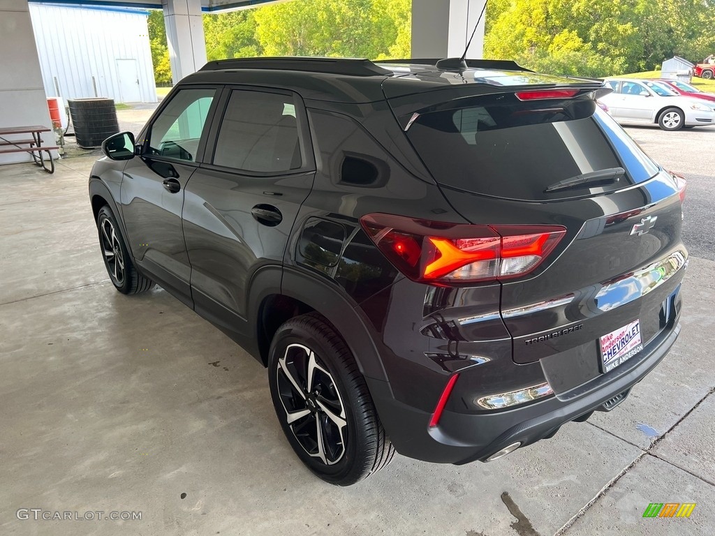 2023 TrailBlazer RS - Mosaic Black Metallic / Jet Black/Red Accent photo #10