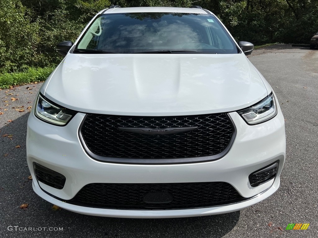2023 Pacifica Touring L Road Tripper AWD - Bright White / Black/Alloy photo #3